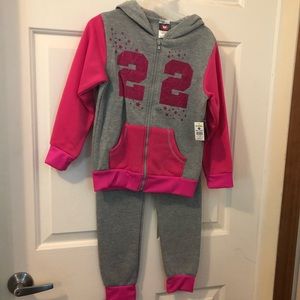 Girl jogger set